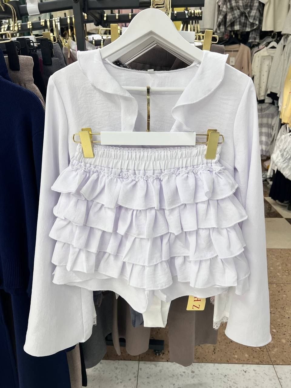 блузка с рюшами,блузка с оборками,блузка с рюшками,блузка нарядная,блузка с воланом