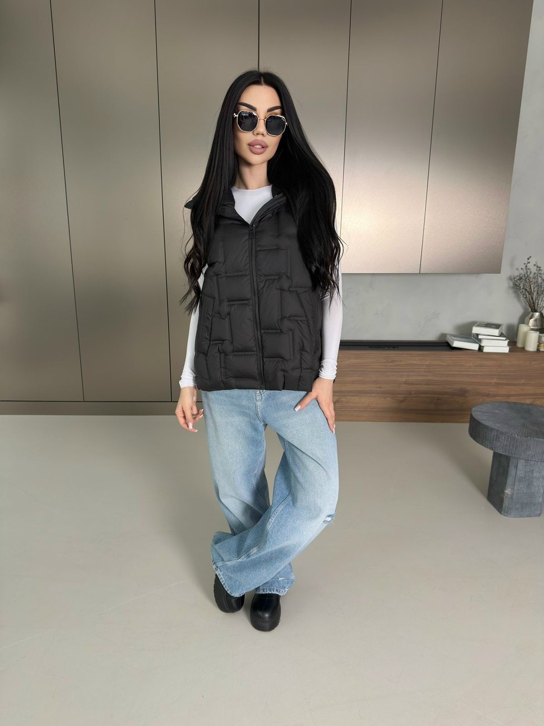 жилетка женская,жилет утепленная,жилетка с капюшоном,жилет женский,жилет с капюшоном