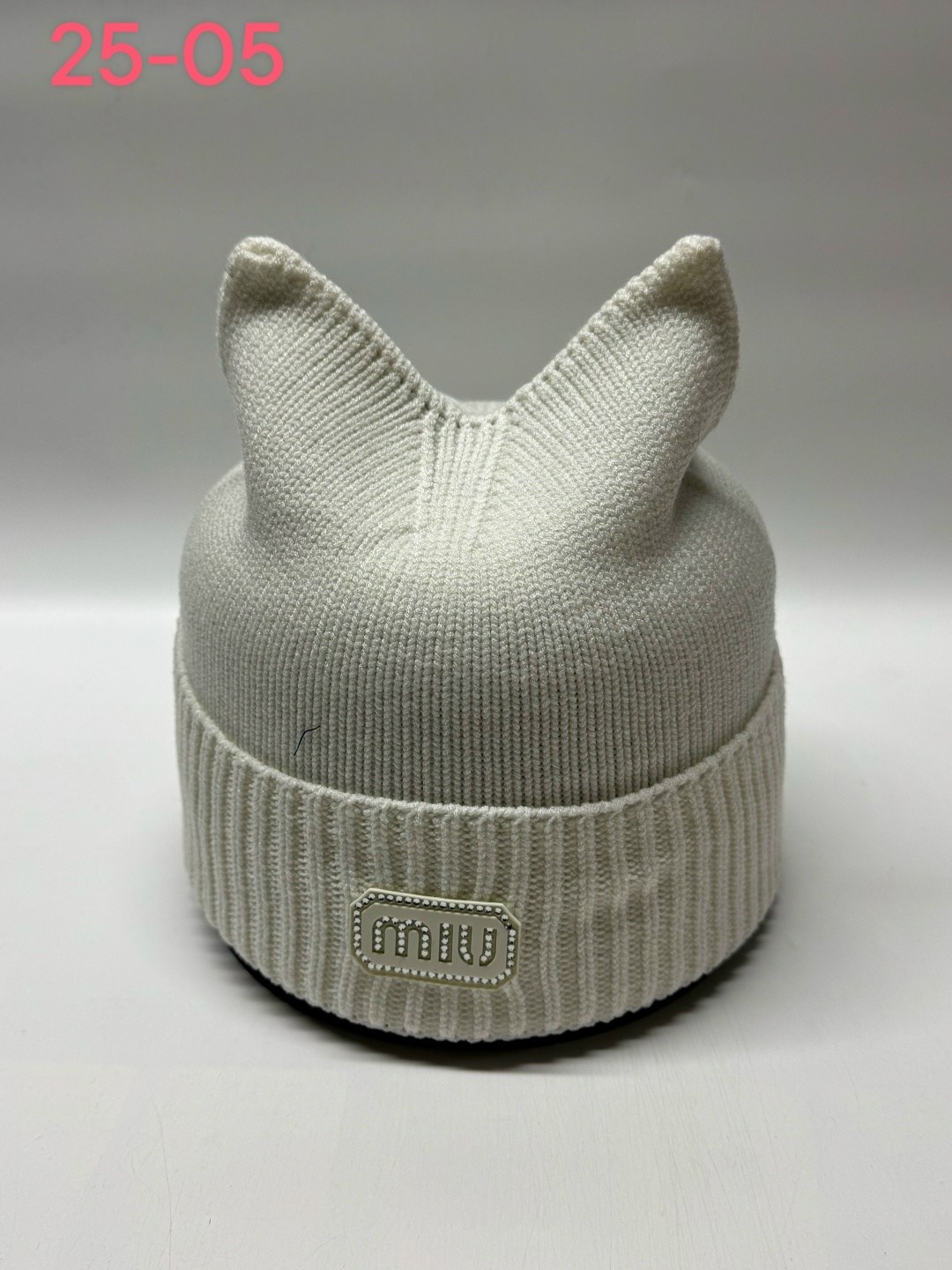 шапка женская,женская вязаная шапка,шапка для детей,шапка,шапка демисезонная