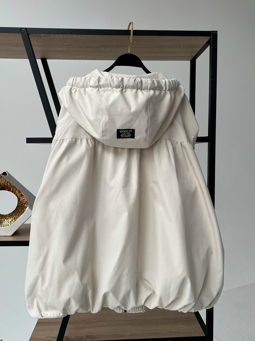 оверсайз куртка,стильная куртка,легкая куртка,женская ветровка,ветровка оверсайз с капюшоном