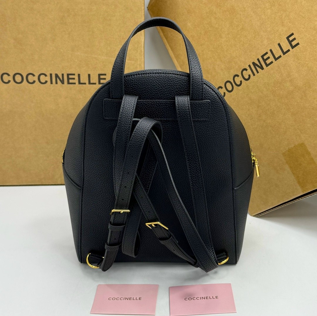 рюкзак coccinelle,черные женские рюкзаки coccinelle,женские рюкзаки,coccinelle кожаный рюкзак,рюкзак