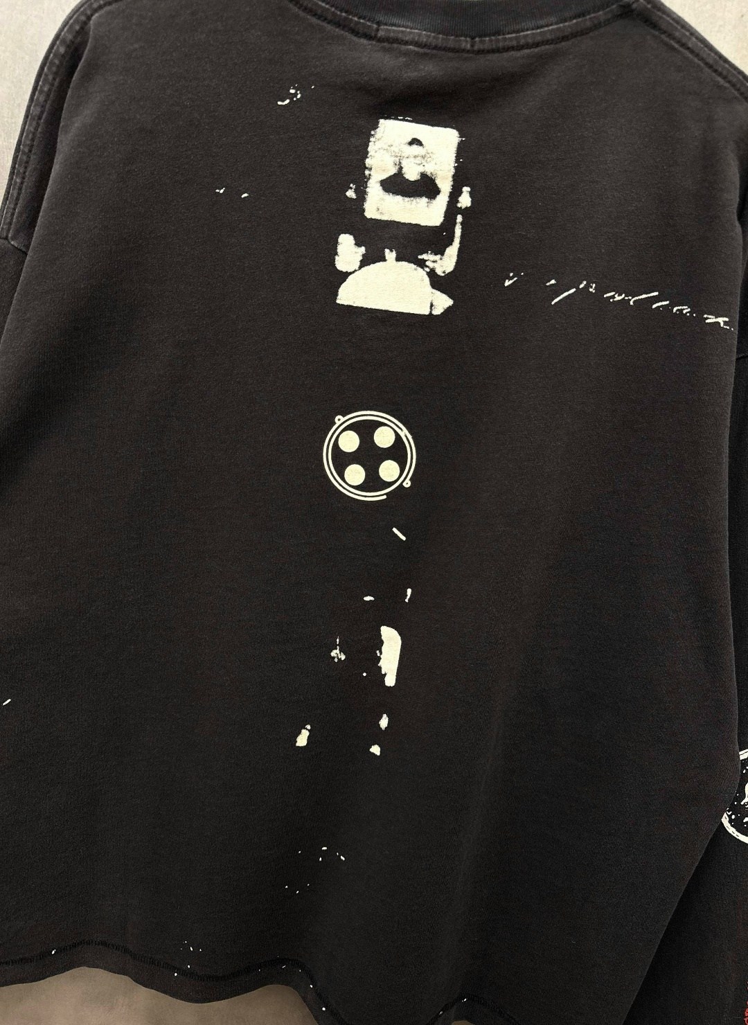 мужские свитшоты,стильный свитшот,свитшот оверсайз,свитшот и толстовка,дизайнерский свитер