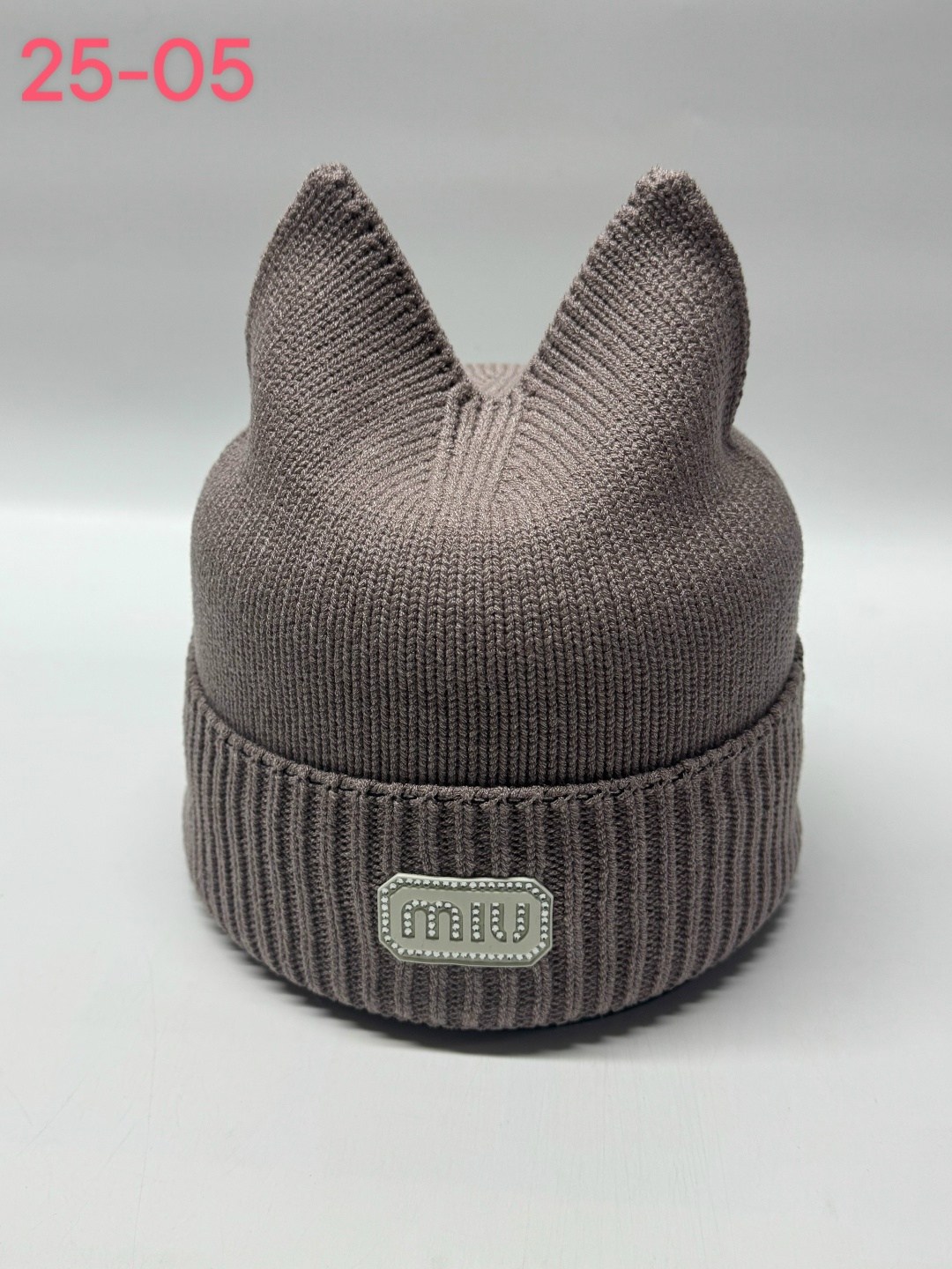 шапка женская,женская вязаная шапка,шапка для детей,шапка,шапка женская с ушками