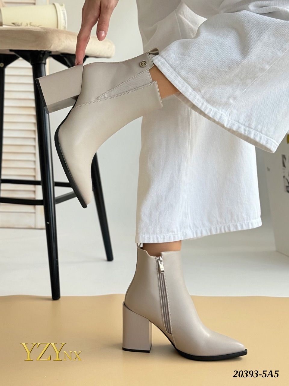 казаки замшевые демисезонные ботинки на каблуке italiano,женская ,казаки замшевые демисезонные ботинки на каблуке italyano цвет коричневый,ботильоны,короткие сапоги