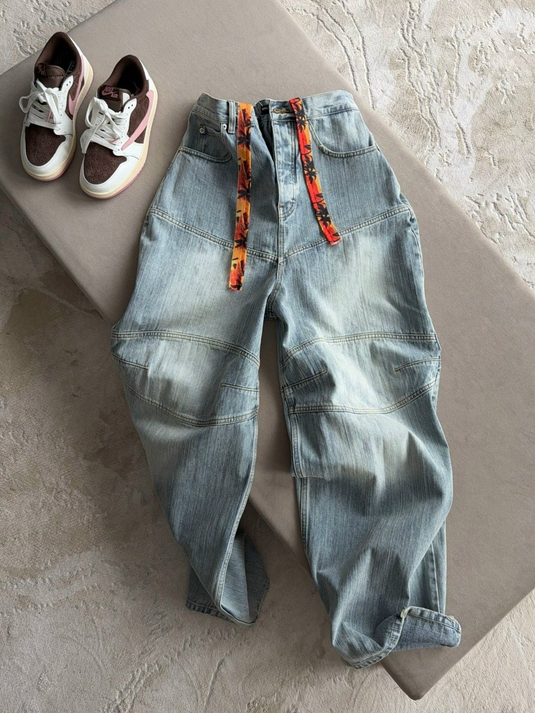 рубашка оверсайз,одежда оверсайз,джинсы оверсайз,женские плащи