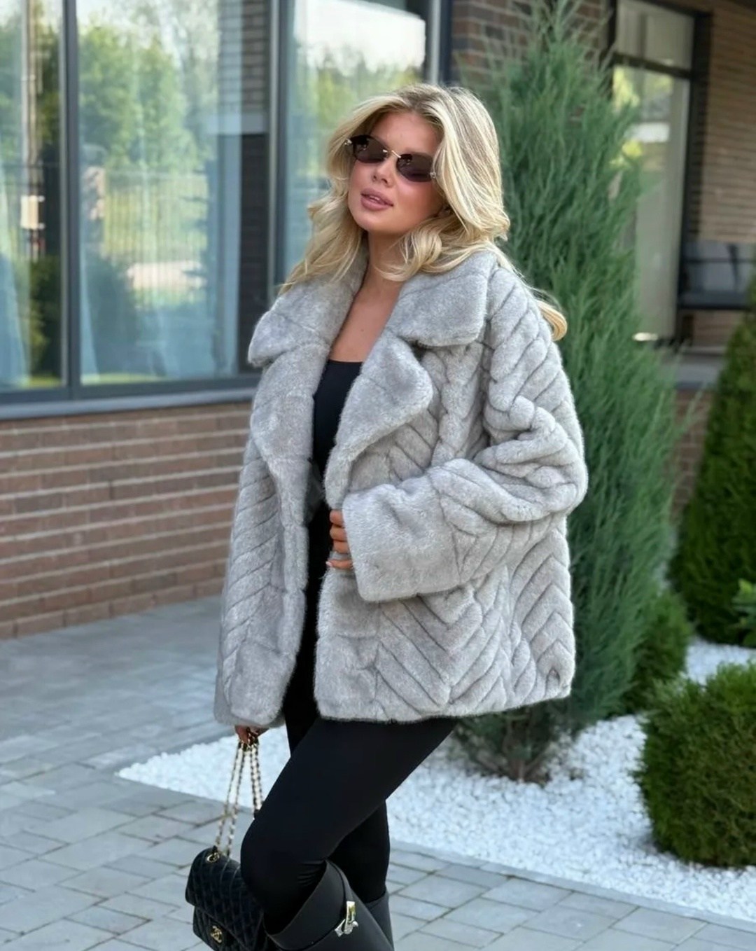 шуба короткая серая экомех yana furs,шуба короткая,шуба короткая белая экомех yana furs,шуба короткая экомех,шуба из эко меха