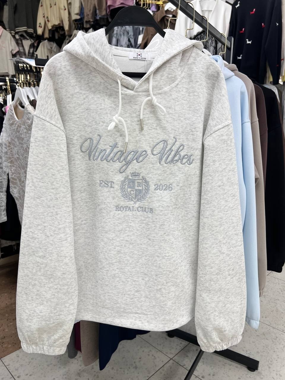 толстовка с капюшоном,толстовка с капюшоном и принтом оверсайз moonbull new rochelle серая,толстовка,толстовка в стиле,женская толстовка