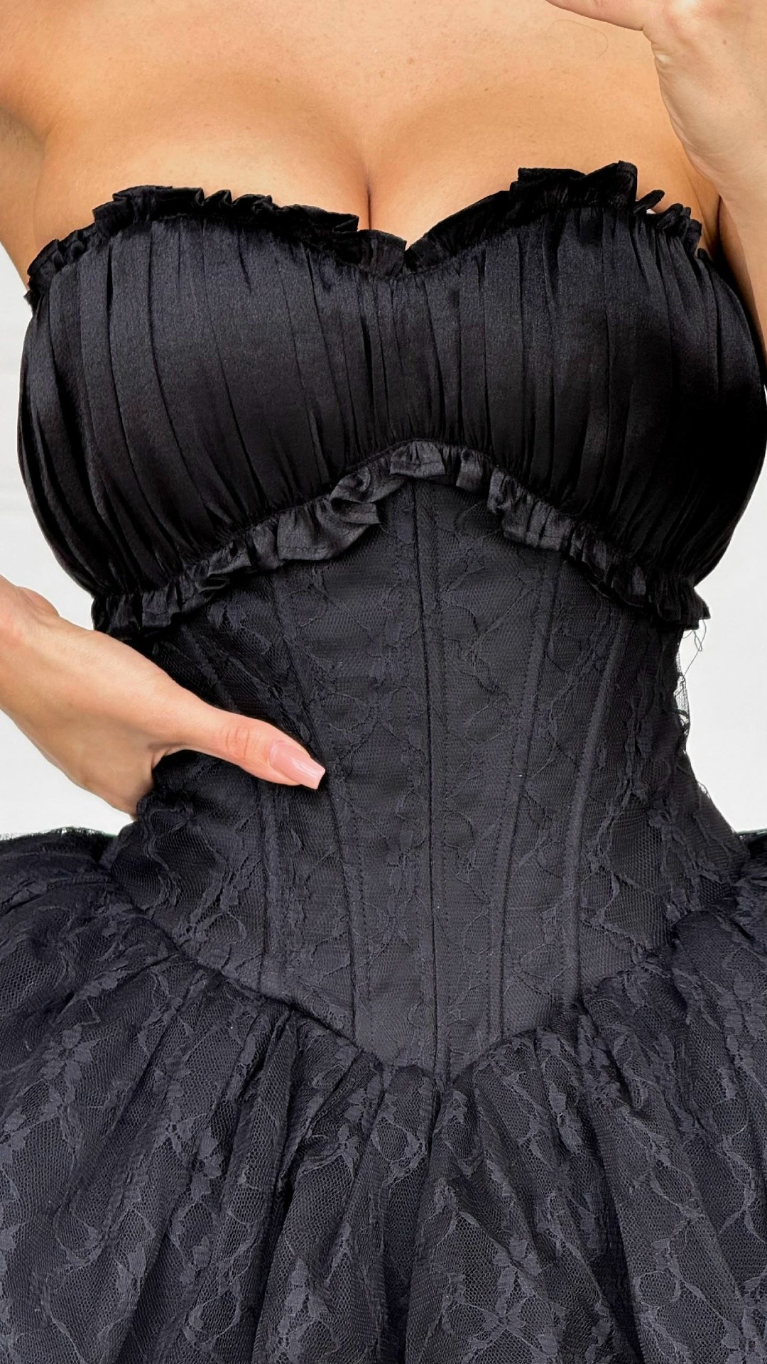 платье корсет,короткие платье,мини платье корсетное,кружевной корсет,черное платье с корсетом