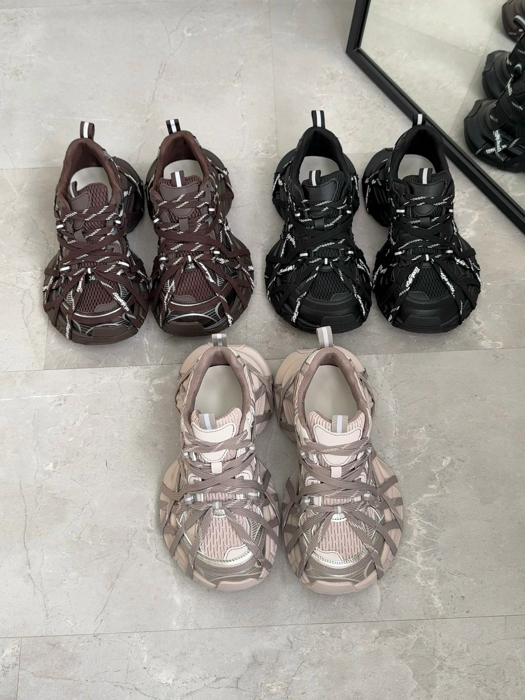 кроссовки 3xl extreme lace массивные на шнуровке balenciaga,balenciaga кроссовки женские,кроссовки balenciaga,баленсиага кроссовки черные track,кроссовки balenciaga 3 xl