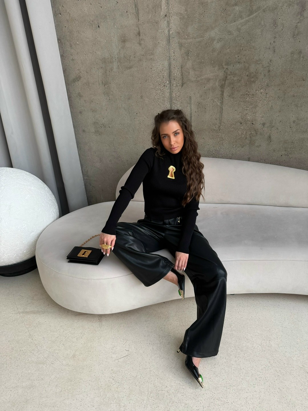 кожаные брюки,женские кожаные брюки,кожаные штаны,женские брюки,женские брюки из экокожи