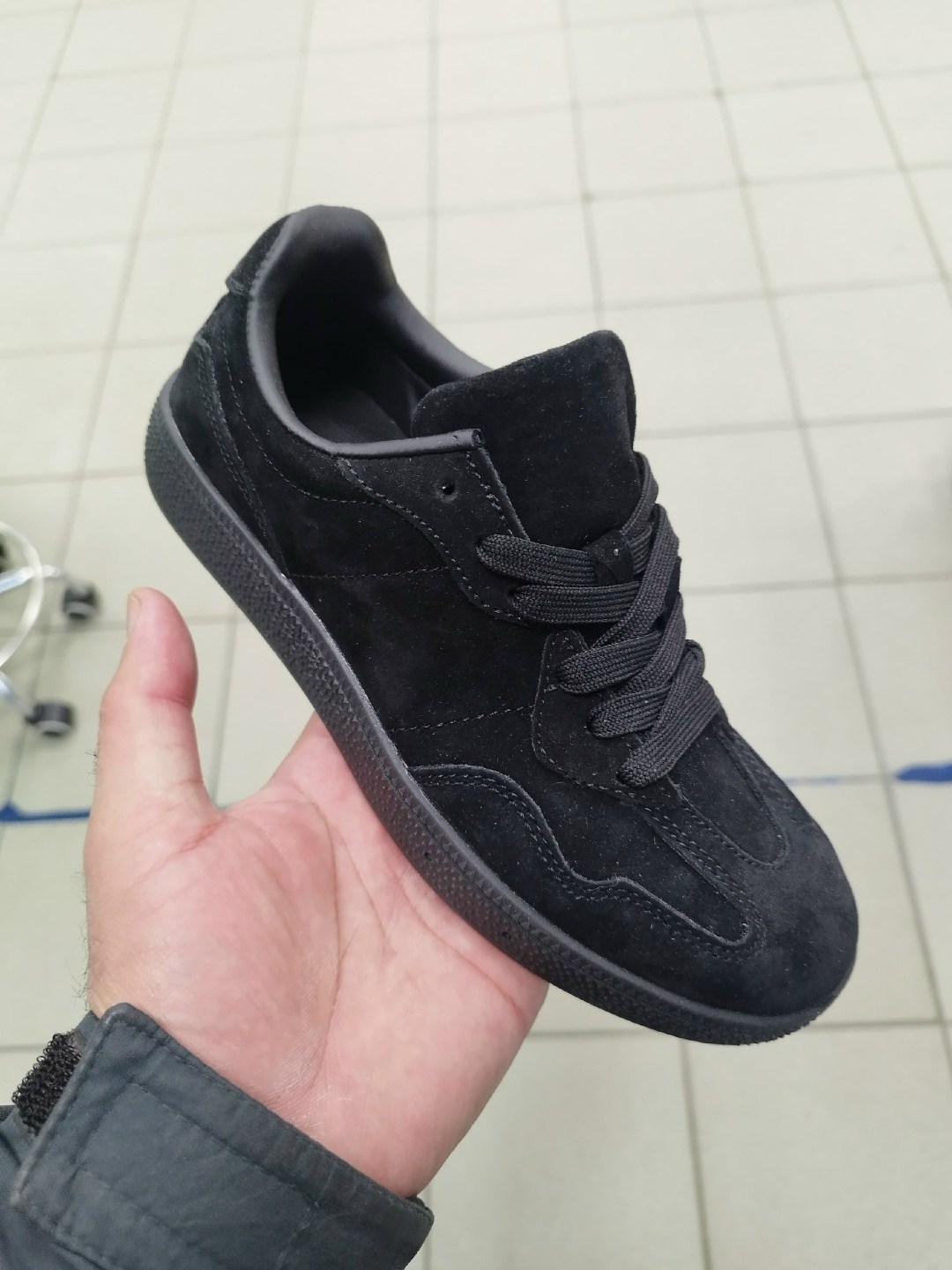 кроссовки замшевые,,кроссовки замшевые натуральные,кроссовки рибок женские замшевые,кеды кроссовки замшевые