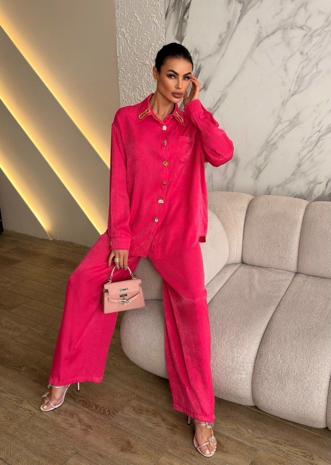 костюм с брюками,стильные костюмы,брючный комплект,костюм для женщин,малиновый женский костюм с брюками