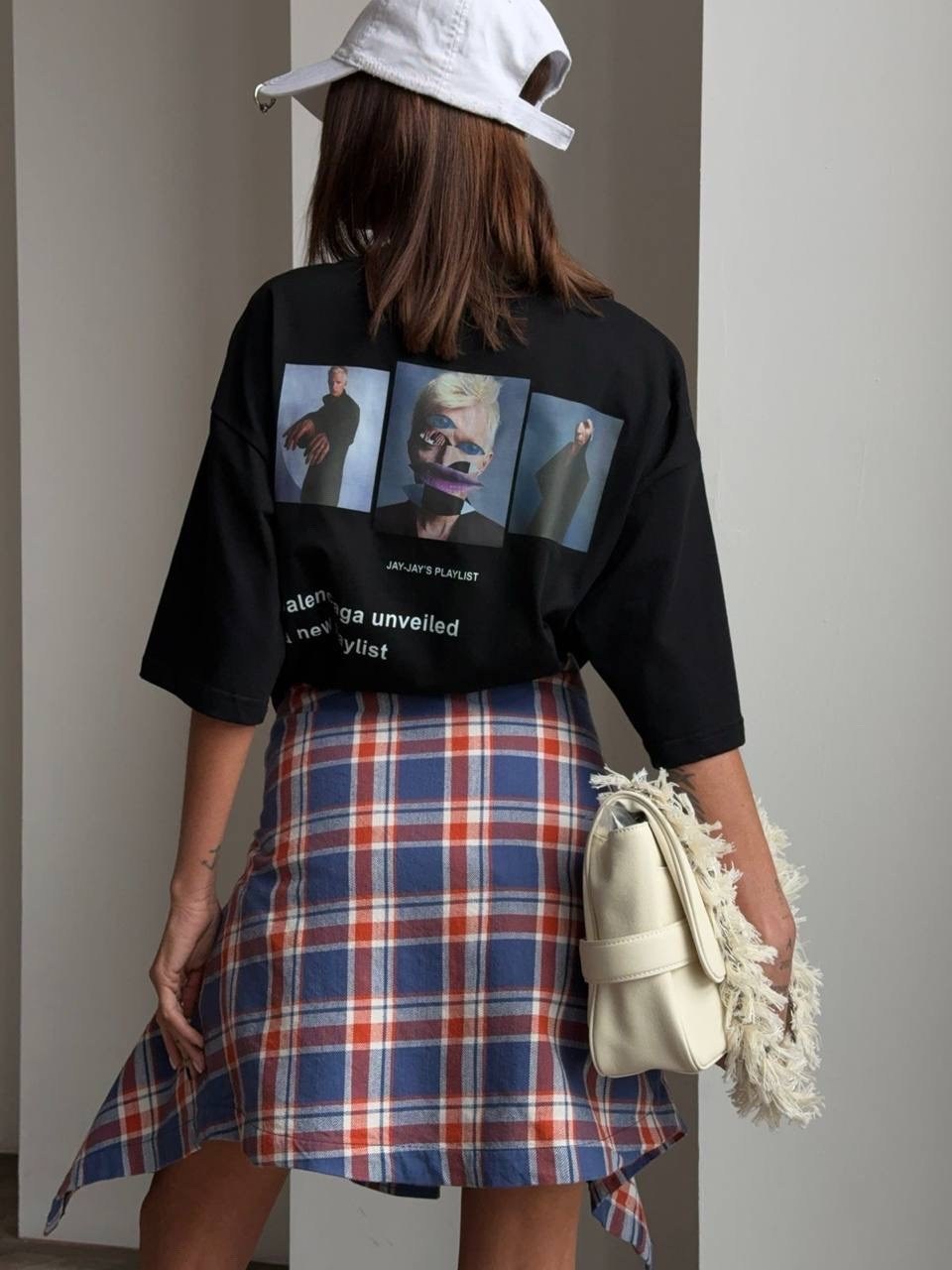 футболка balenciaga,женская футболка balenciaga,футболка баленсиага,футболка balenciaga баленсиага,balenciaga t shirt