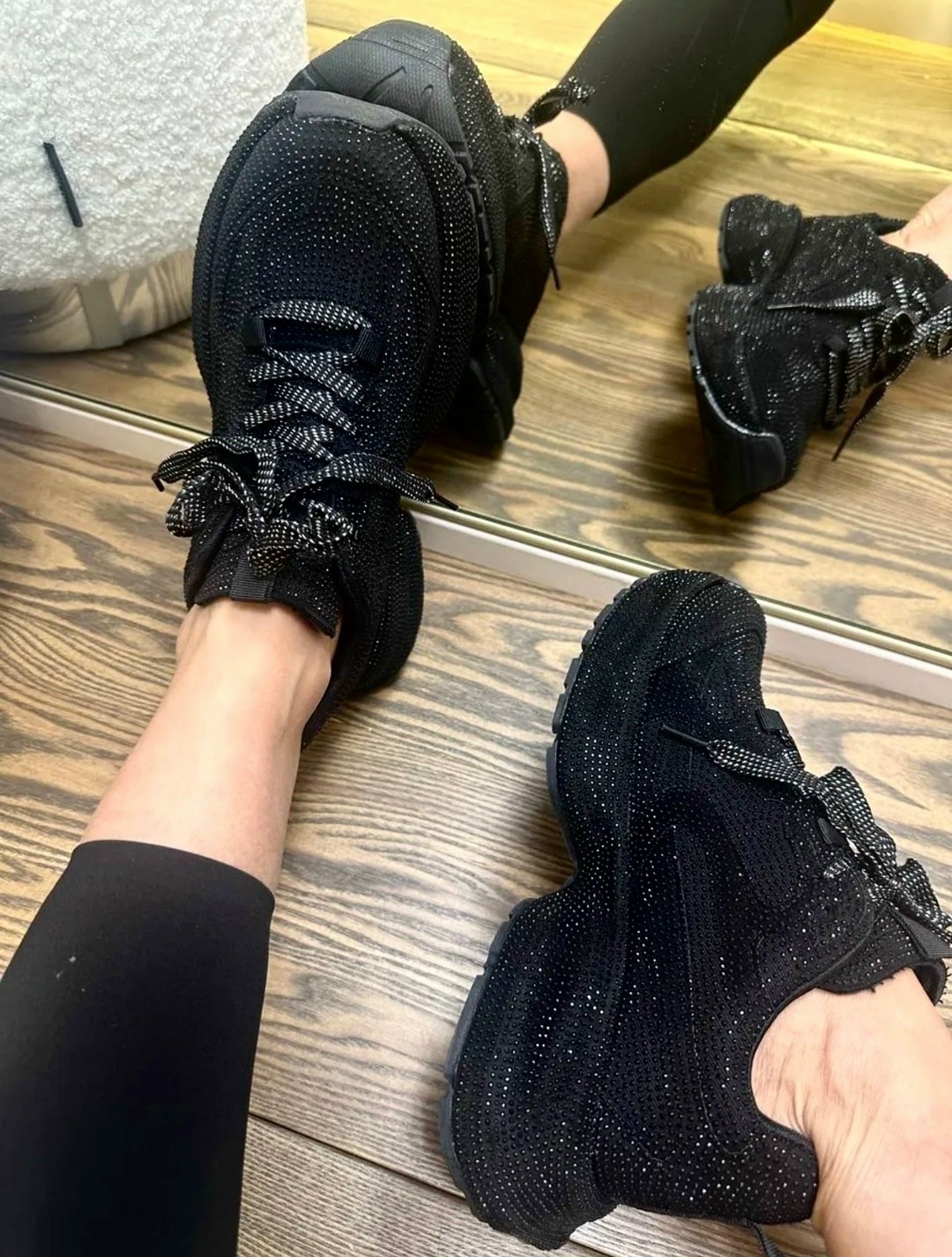 ,кроссовки balenciaga женские,кроссовки женские,женские кроссовки balenciaga блестящие со стразами,кроссовки замш