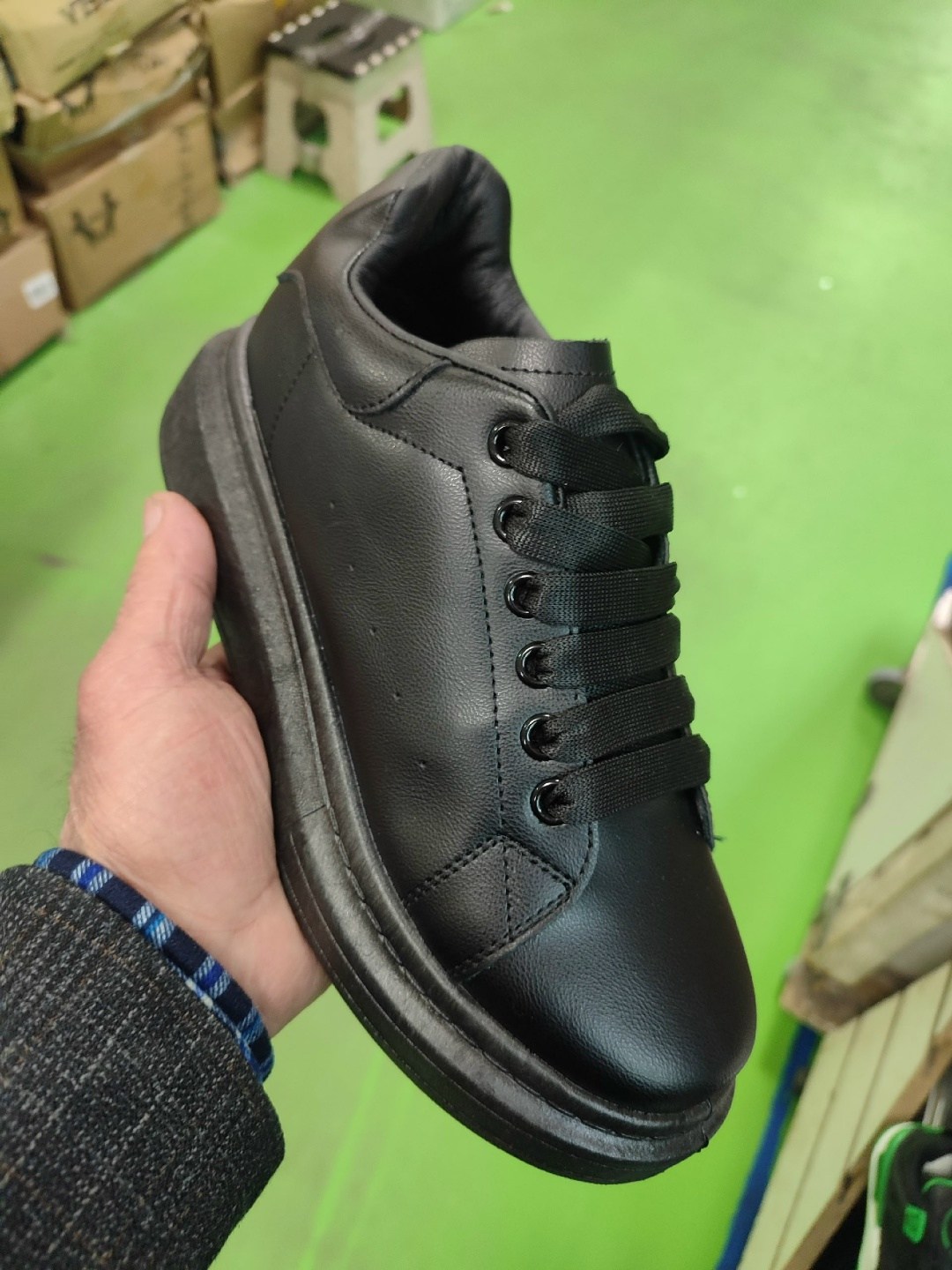 кеды alexander mcqueen,кроссовки alexander mcqueen,кроссовки александр маккуин женские,кроссовки александр маккуин,белые кроссовки женские