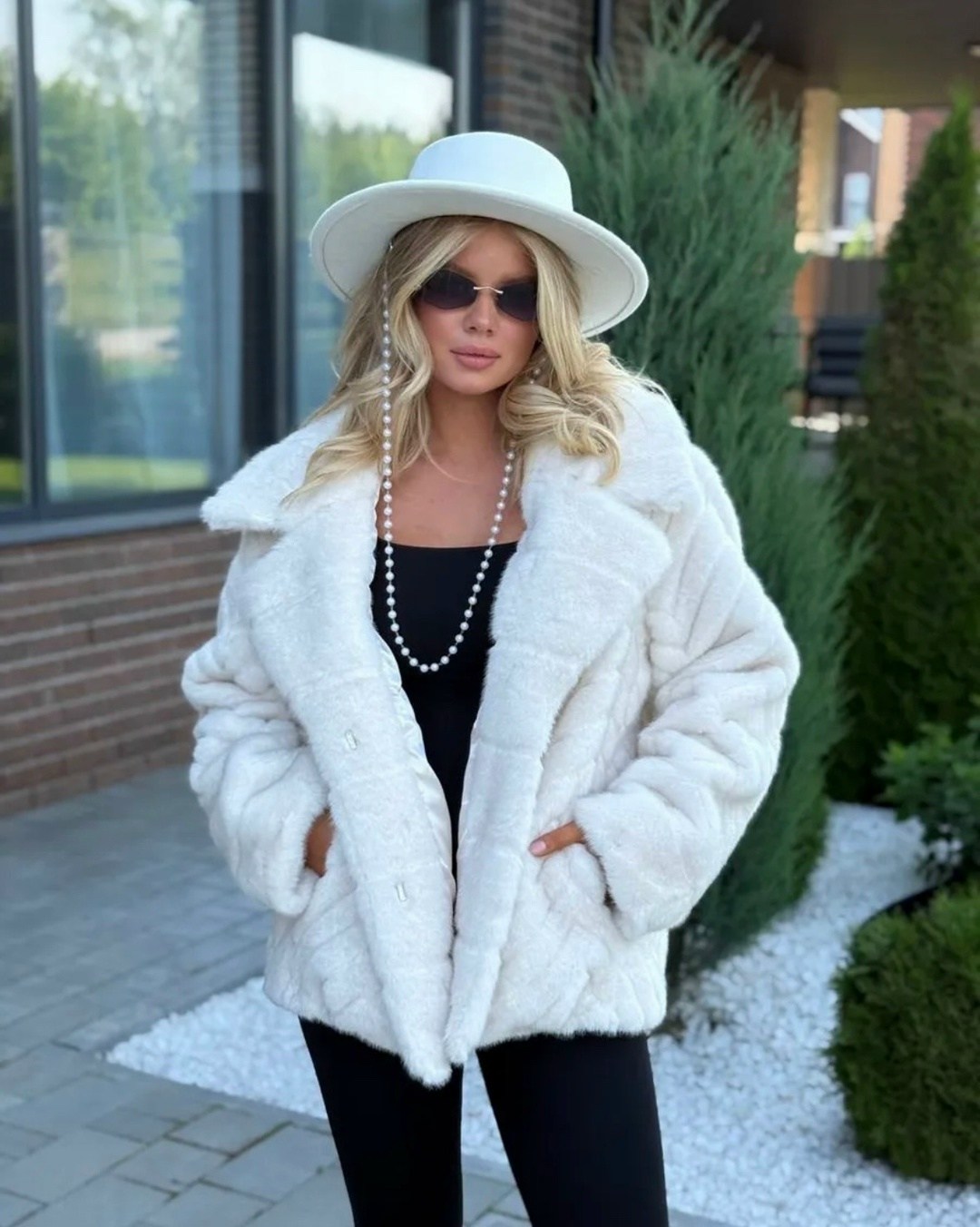 шуба короткая серая экомех yana furs,шуба короткая,шуба короткая белая экомех yana furs,шуба короткая экомех,шуба из эко меха