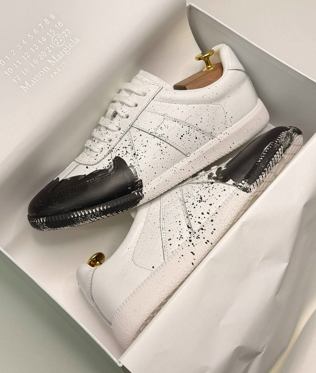 кроссовки maison margiela replica paint splatter sneakers белый,кроссовки maison margiela replica paint splatter,maison margiela replica sneaker low top paint splatter,кроссовки maison margiela painte