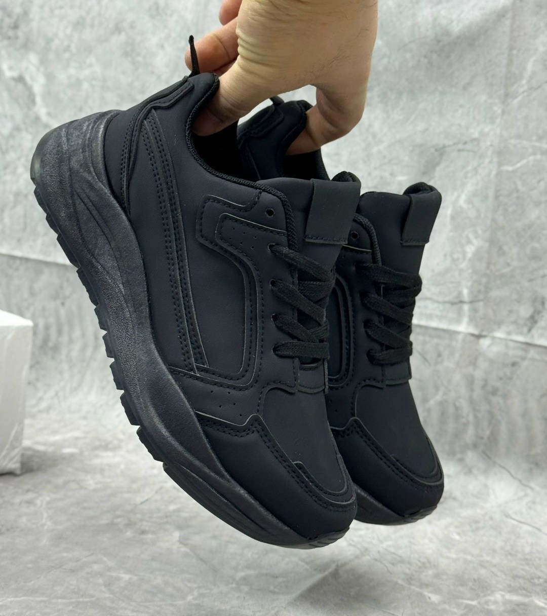 ,черные кроссовки,кроссовки женские,кроссовки эко,кроссовка