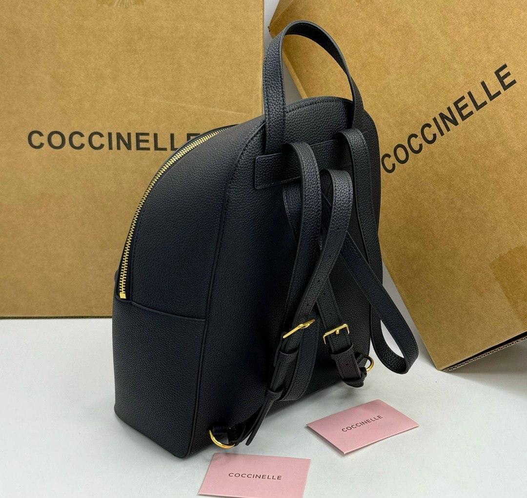 рюкзак coccinelle,черные женские рюкзаки coccinelle,женские рюкзаки,coccinelle кожаный рюкзак,рюкзак