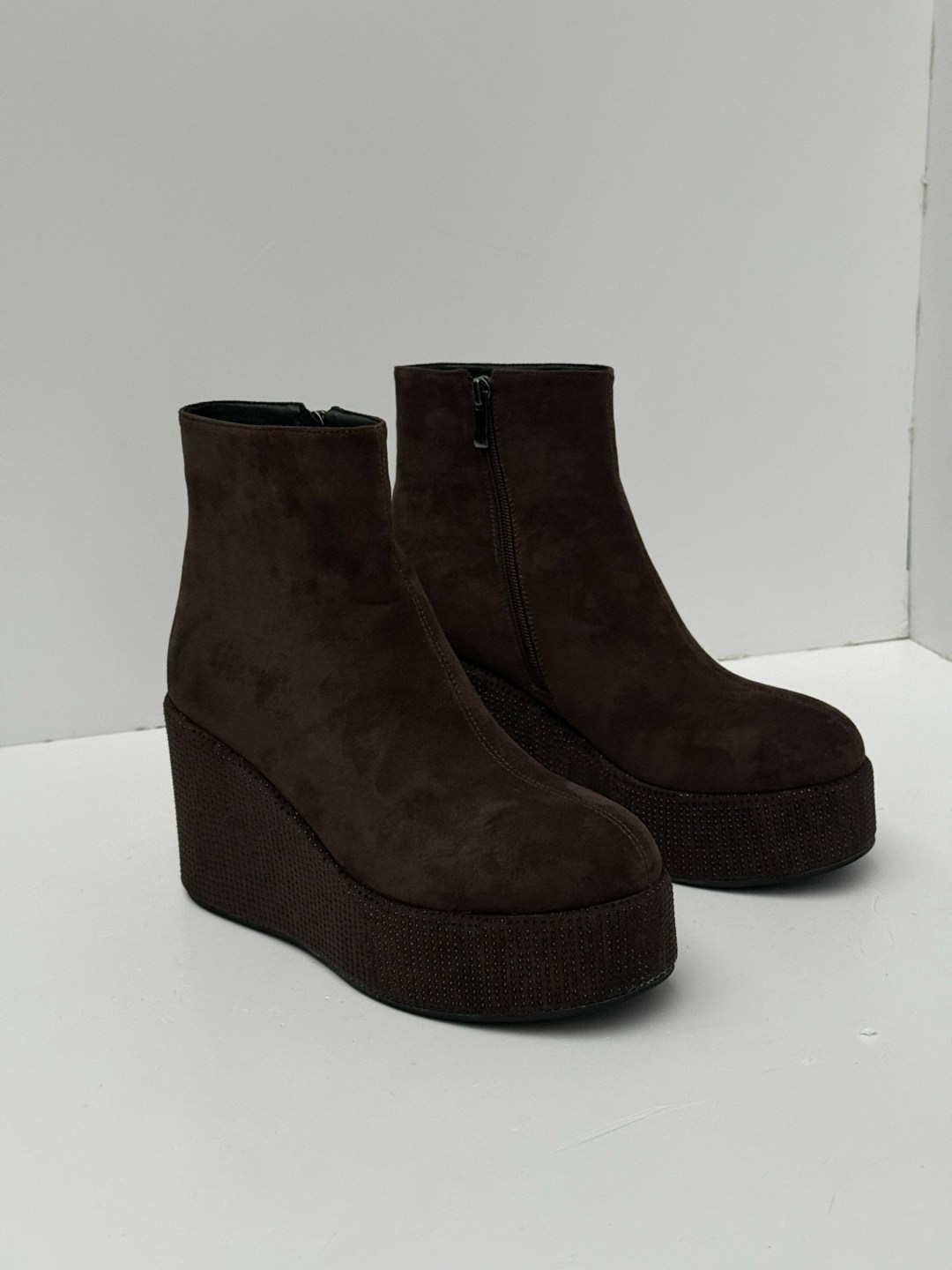 ,женские ботильоны,ботильоны замшевые,полусапоги замшевые,ботильоны на танкетке