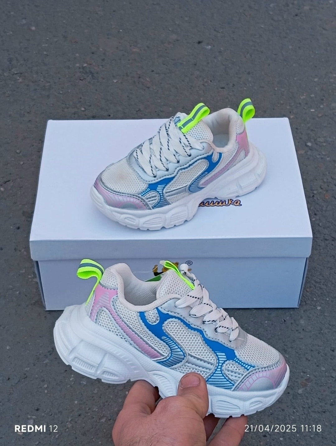 кроссовки,детские кроссовки,,спортивная ,повседневные кроссовки