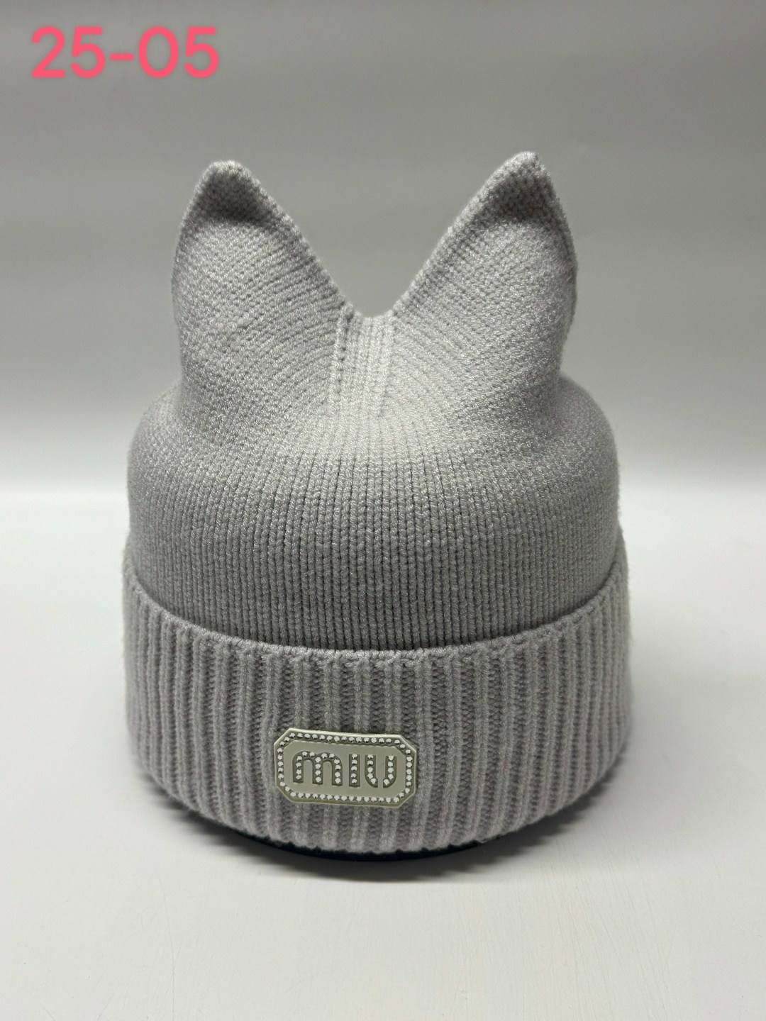 шапка женская,женская вязаная шапка,шапка для детей,шапка,шапка женская с ушками