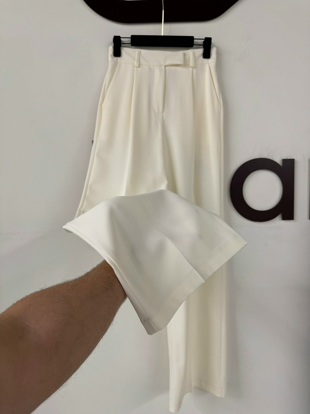 брюки модные,белые брюки,широкие брюки,брюки стильные