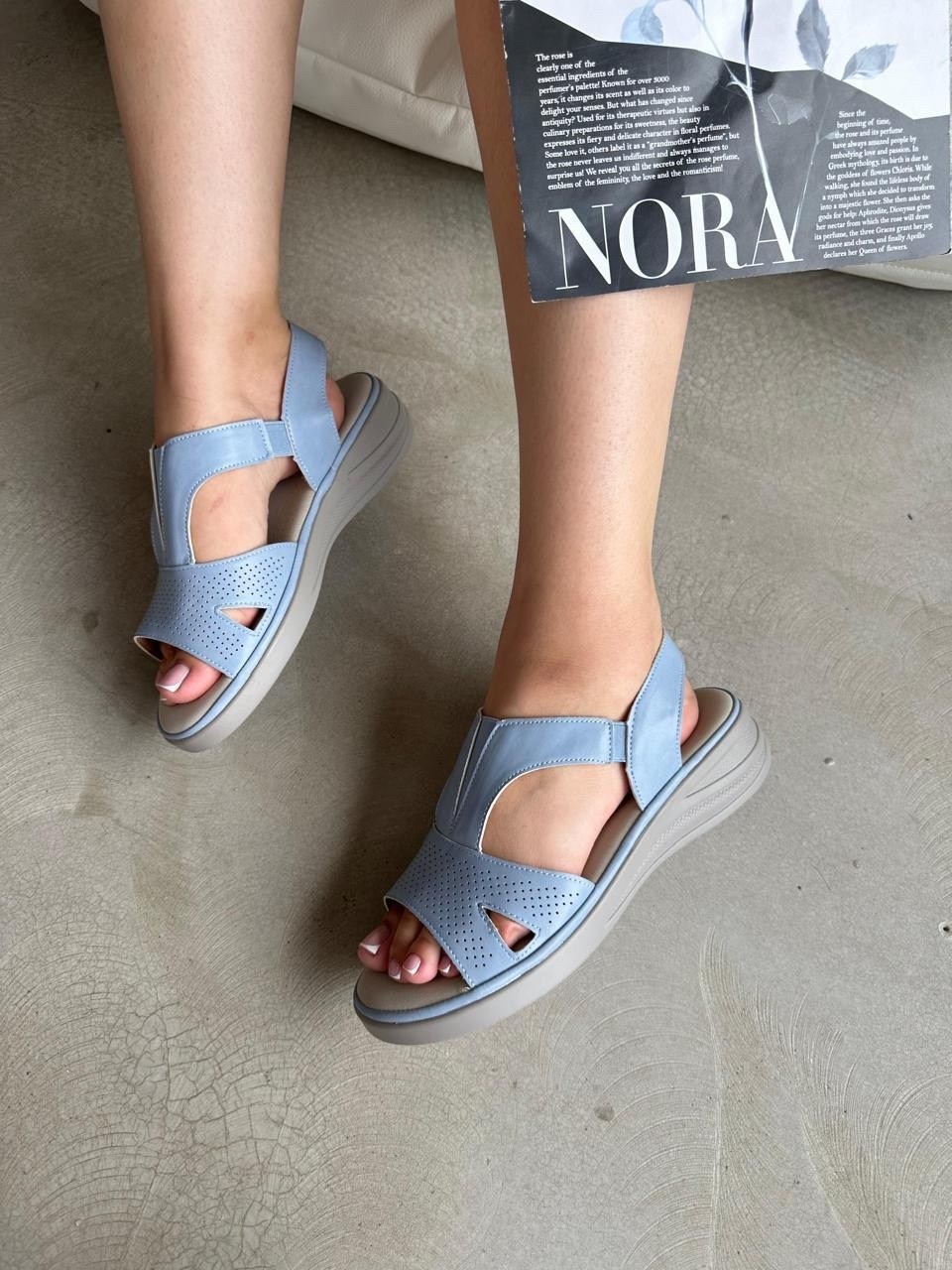 ,женские босоножки,босоножки жен,босоножки с перфорацией,голубые босоножки