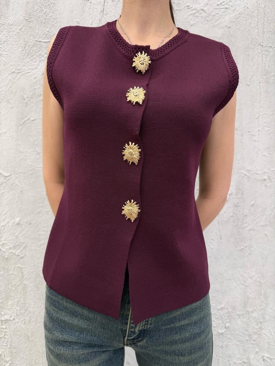 жилет трикотажный,жилет женский,жилетка,трикотажная жилетка на пуговицах,безрукавка