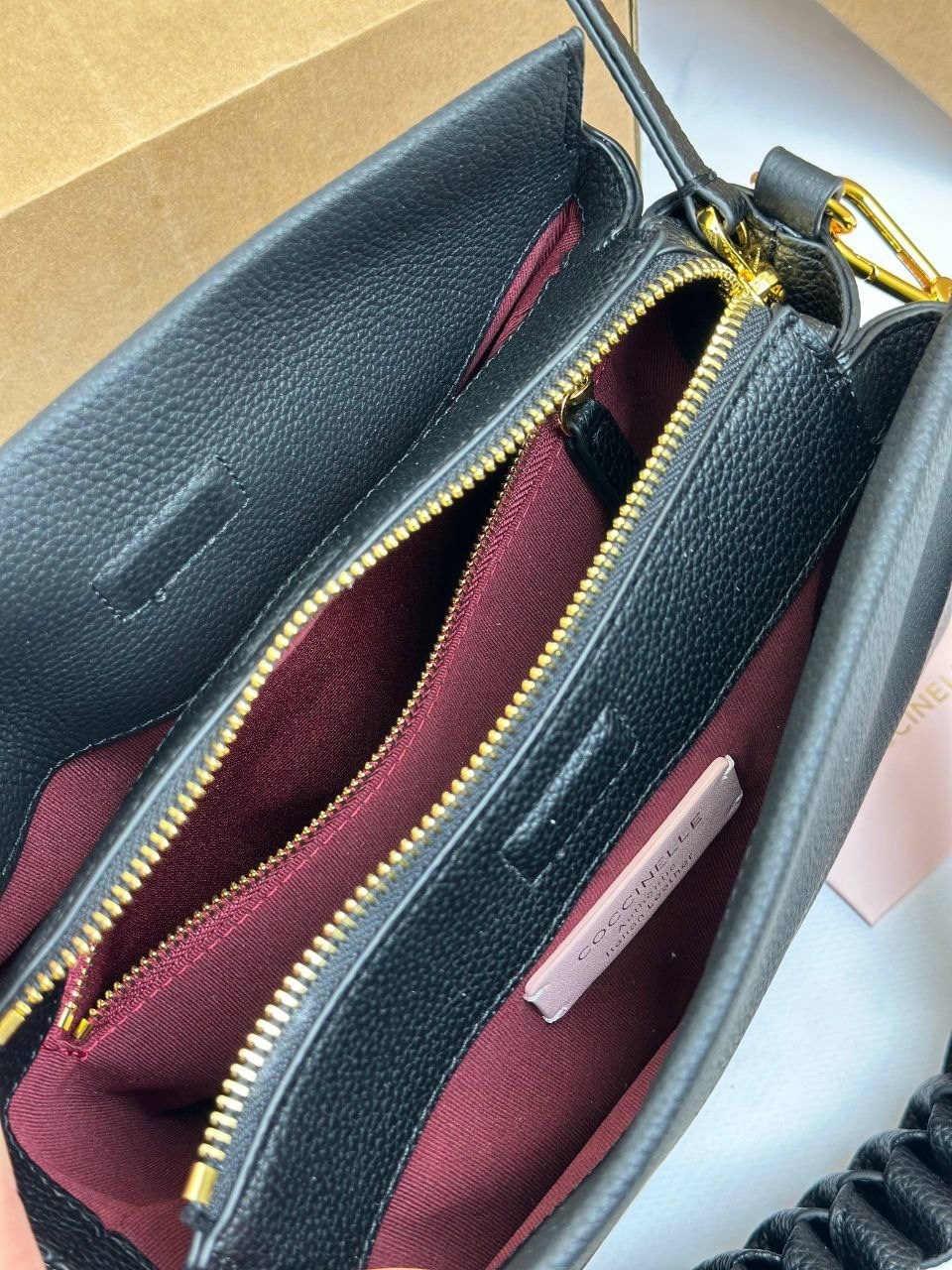 сумка coccinelle,сумка женская coccinelle,сумка,женская сумка,сумка женская coccinelle натуральная замша