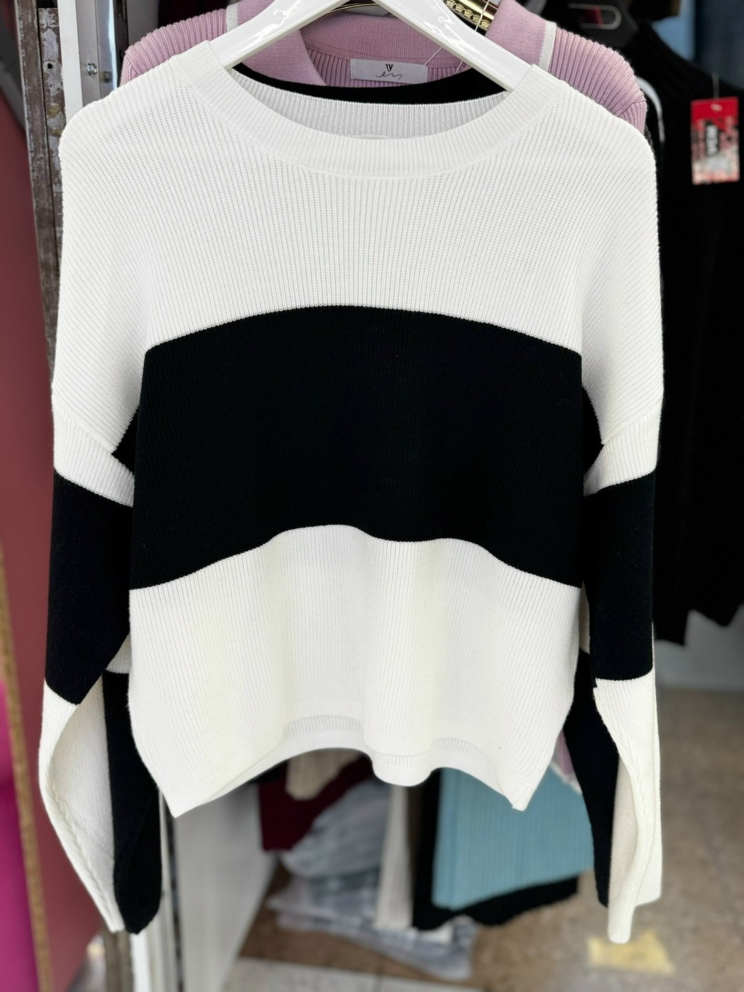 женские свитера,стильная кофта,свитер,женская кофта,свитера вязаные