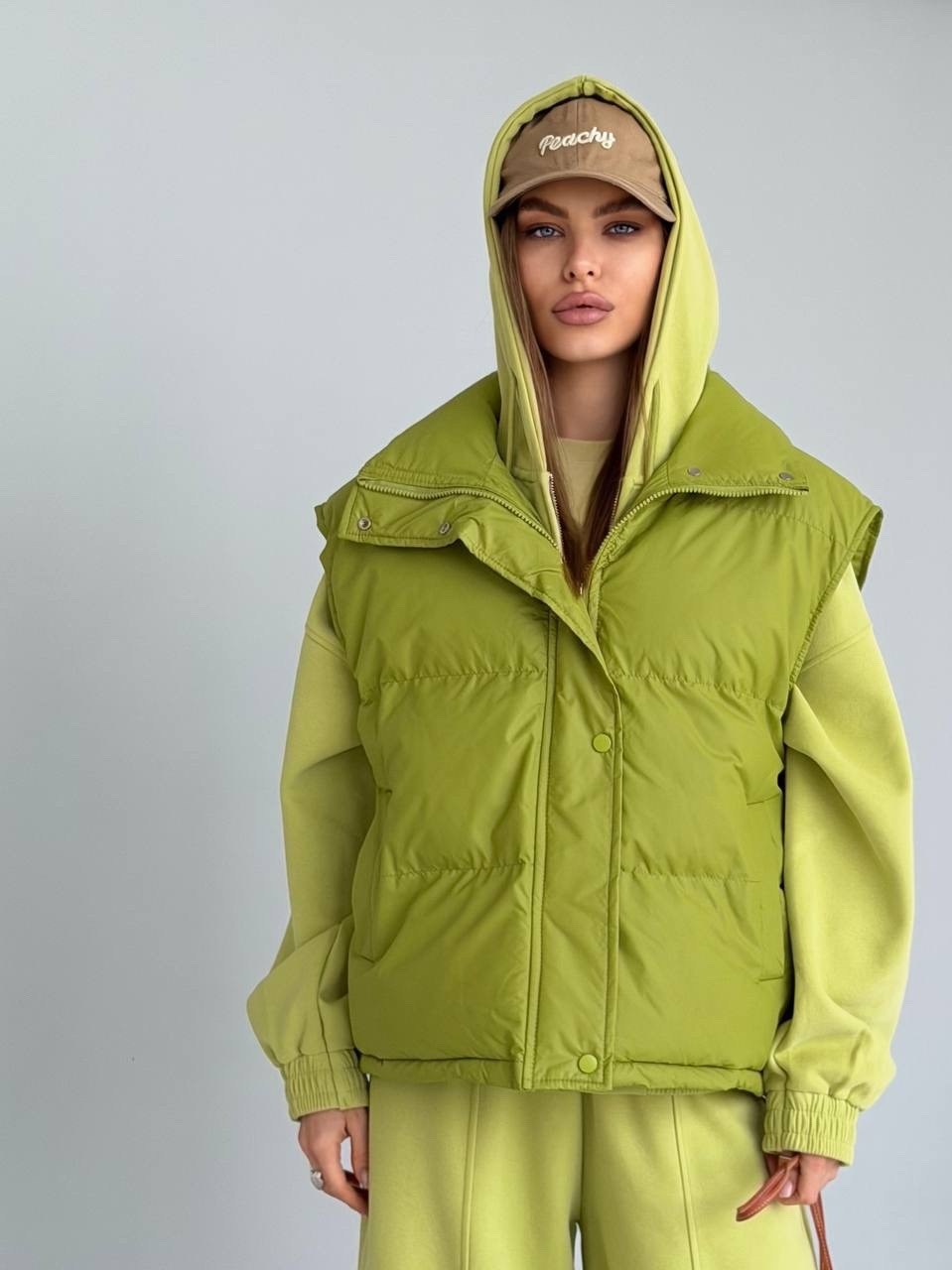 повседневная куртка,модная куртка,жилетка демисезонная,жилет на синтепоне,куртка женская