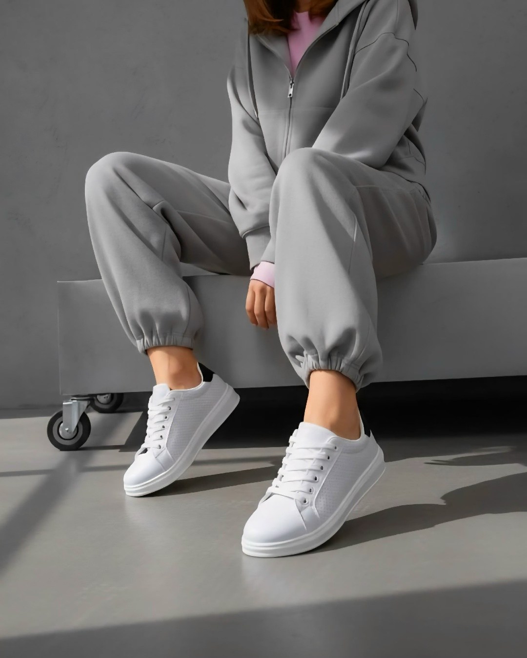 ,женские кроссовки,женские белые кроссовки,кроссовки белая,кеды женски