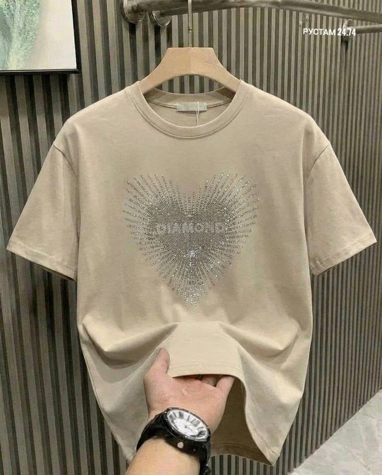 женская футболка,футболка,футболки женская оверсайз,футболка нарядная,футболка с сердечками