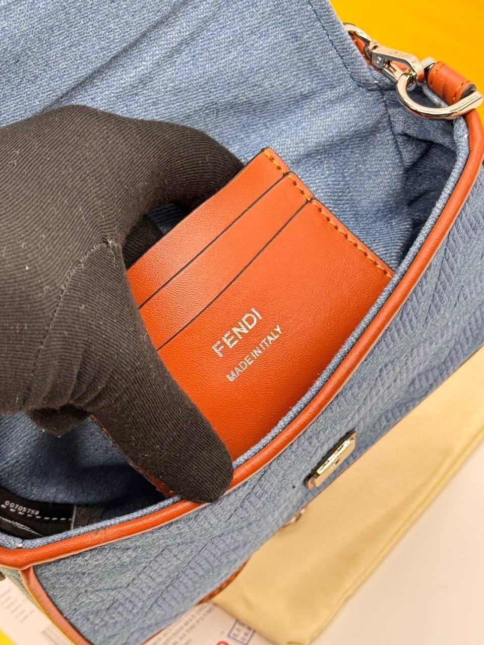 сумка fendi,fendi сумка на плечо,женская сумка fendi,сумка фенди,брендовые сумки