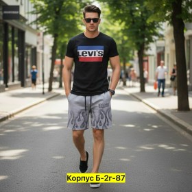Костюм