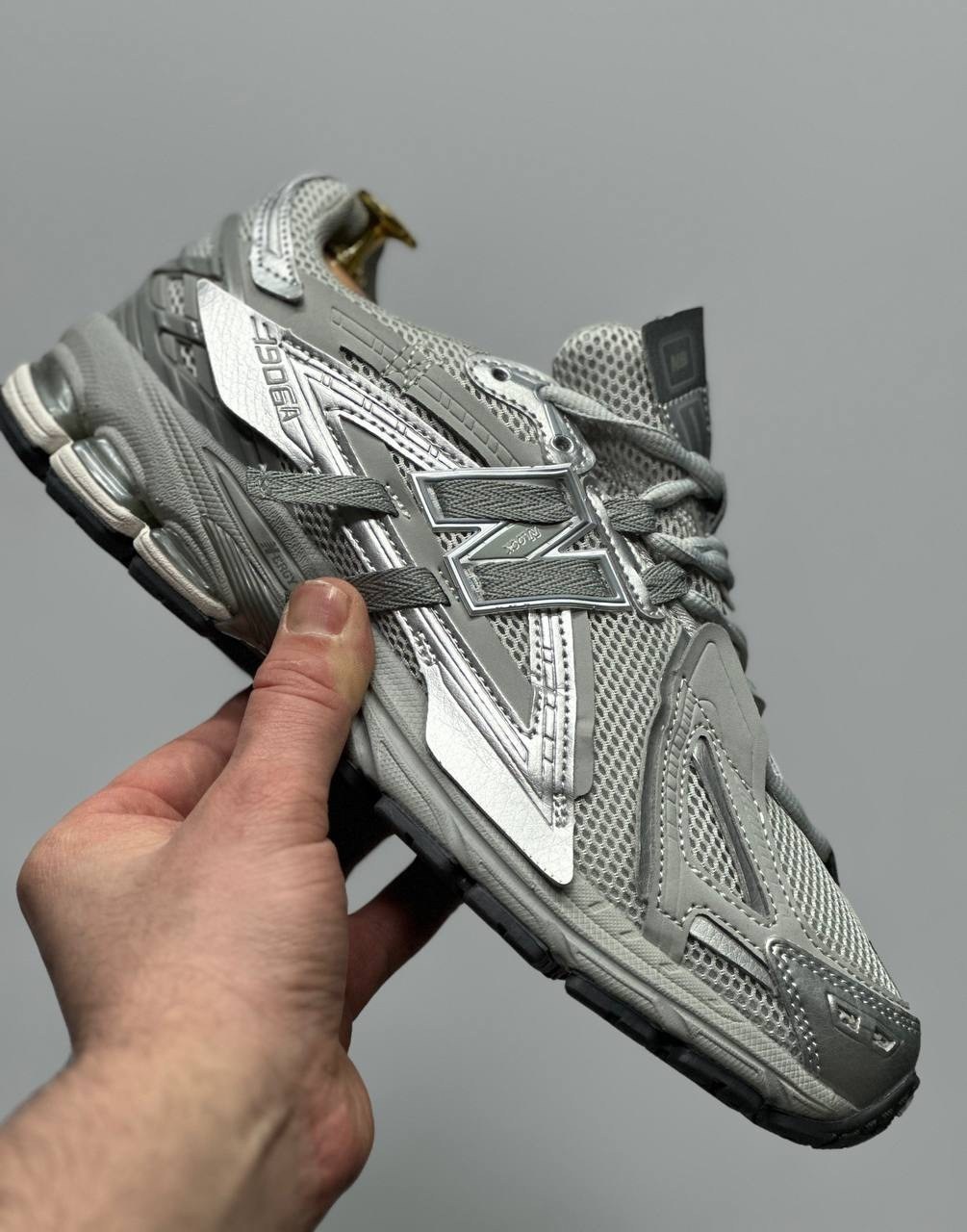 женские кроссовки balenciaga runner серебристые,кроссовки new balance,кроссовки,кроссовки в стиле balenciaga,кроссовки new balance 1906