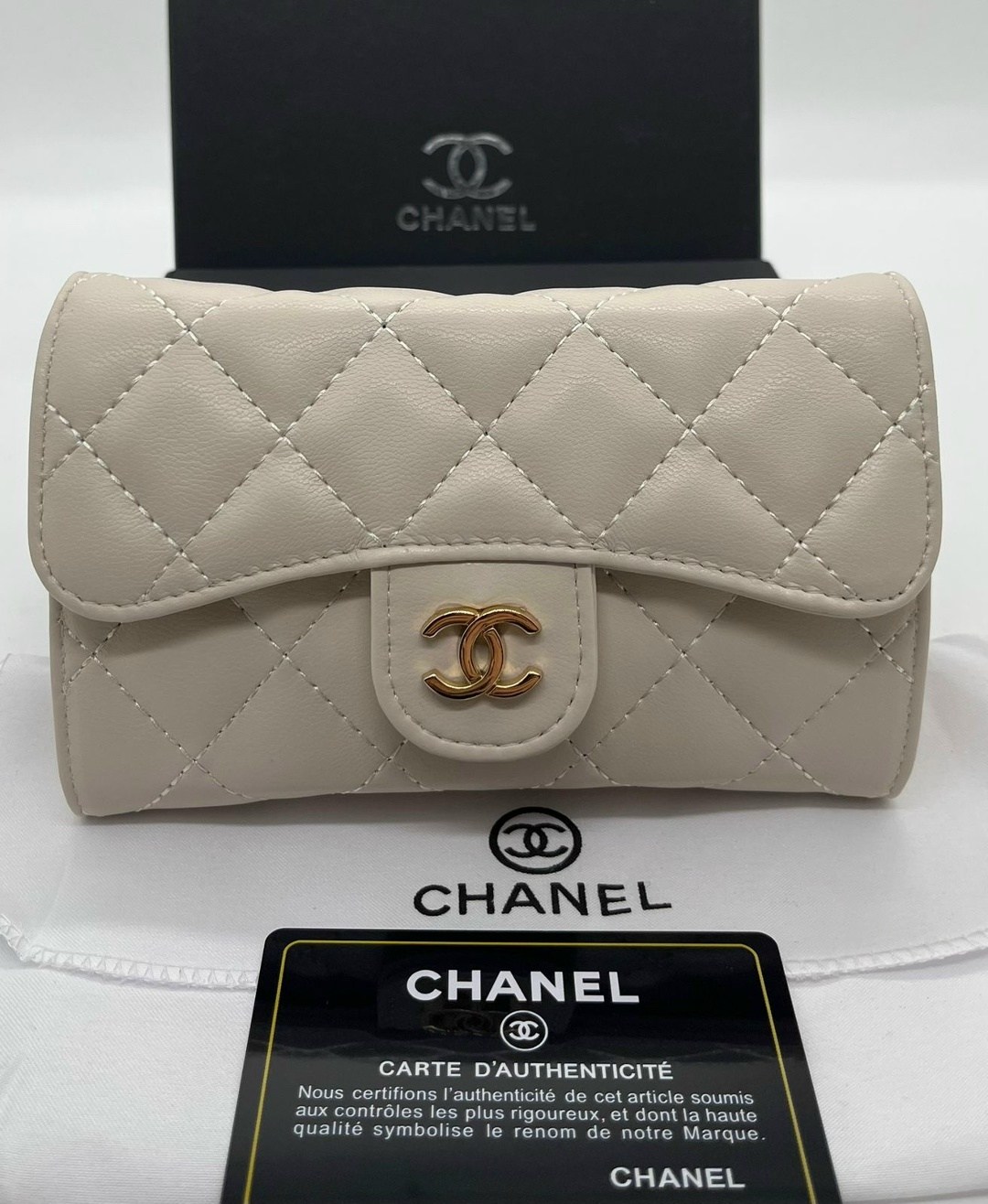 chanel кошелек,женский кошелек chanel,кошелек шанель красный,кошелек шанель,chanel classic flap