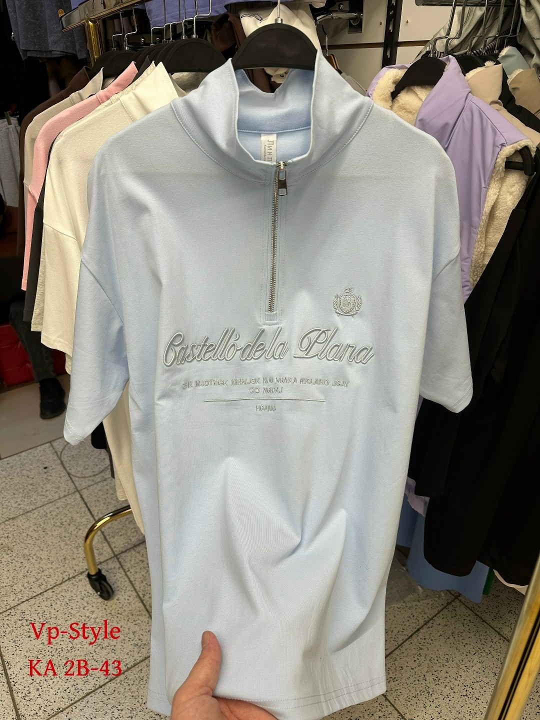 женские футболки,женская кофта,,футболки модные