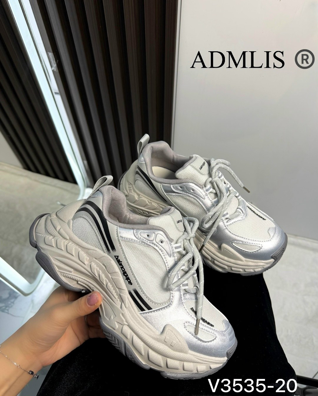 кроссовки женские balenciaga,balenciaga кроссовки,balenciaga 3 xl кроссовки,кроссовки женские,кроссовки balenciaga track