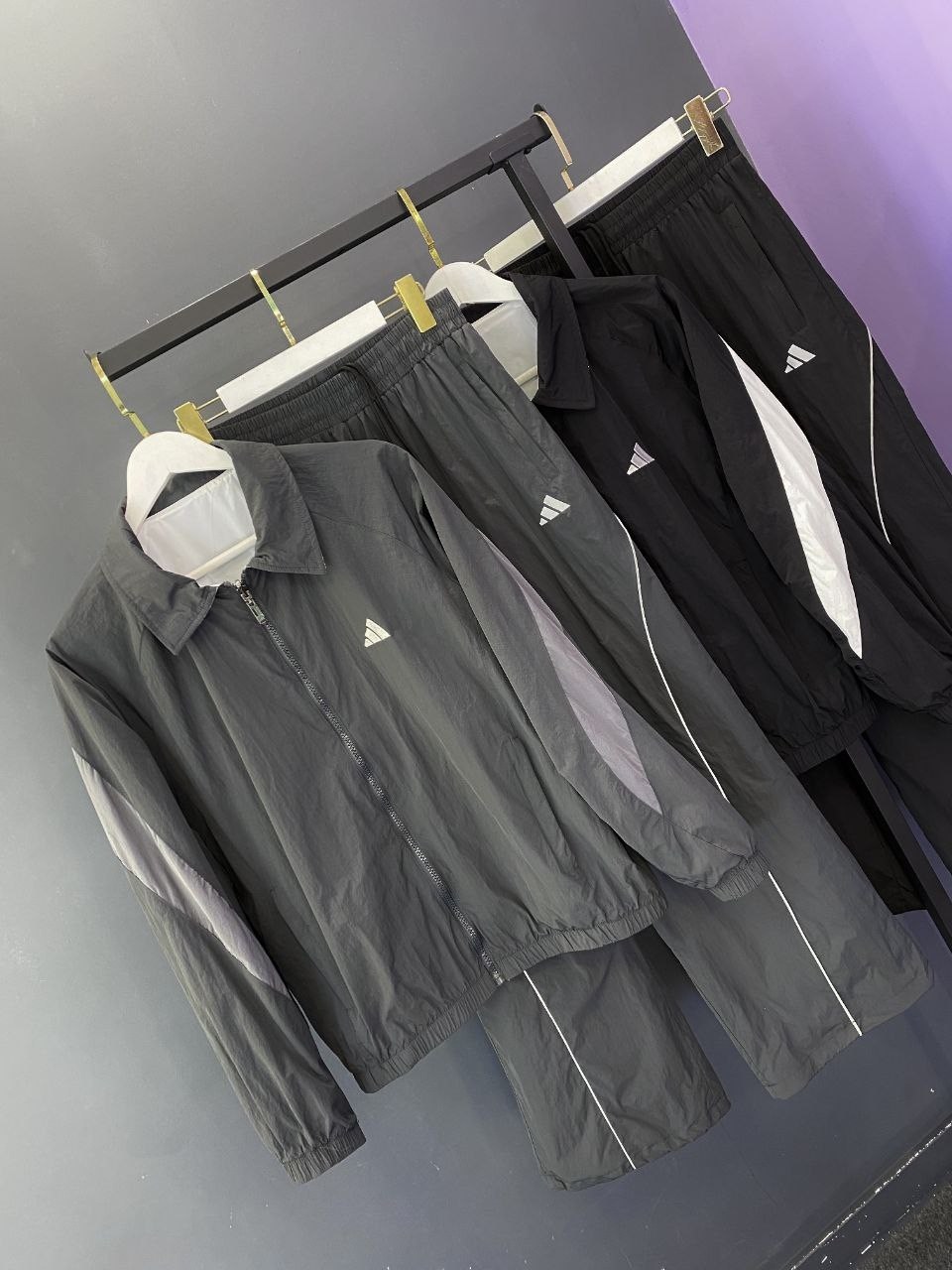 спортивный костюм adidas,спортивный костюм adidas 90х,костюм адидас 90е,спортивный костюм адидас,мужской спортивный костюм adidas