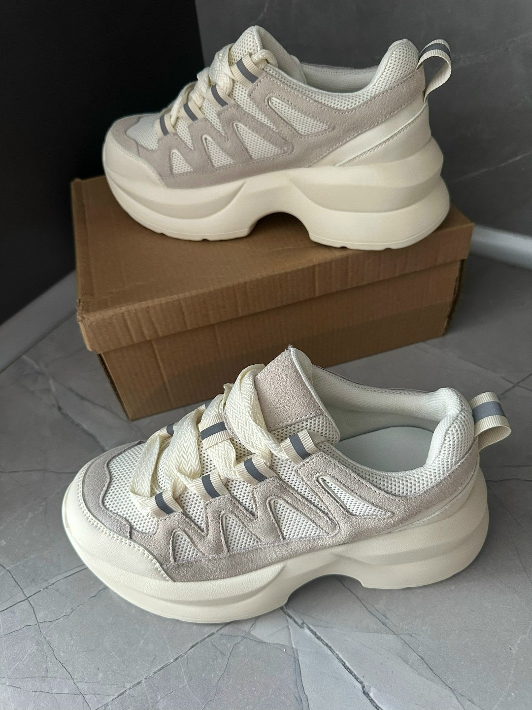 ,женские кроссовки,женские массивные кроссовки,кроссовки,массивные кроссовки