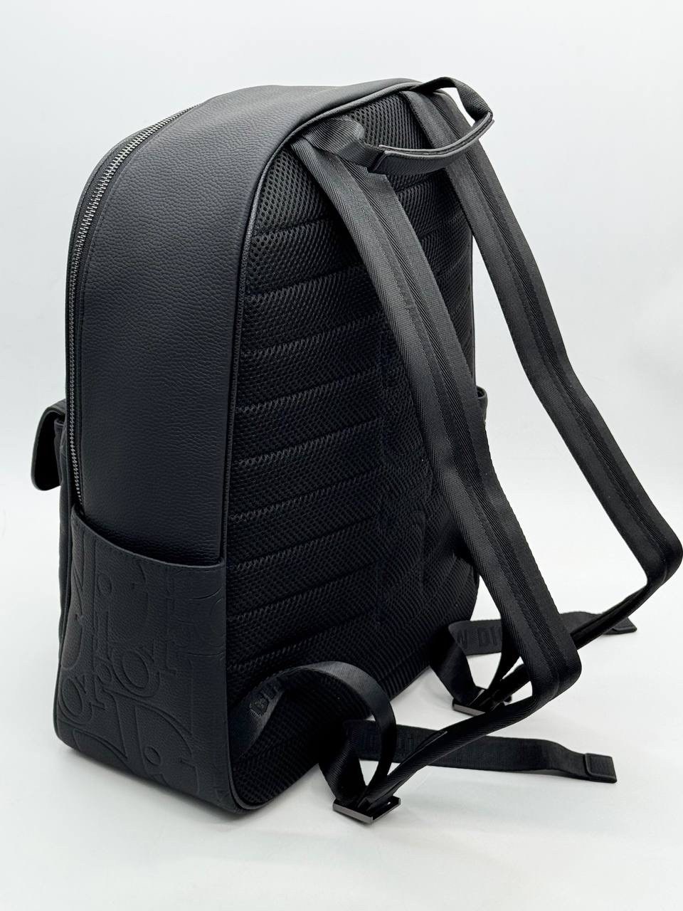 рюкзак dior,рюкзак кристиан диор,кожаные рюкзаки,рюкзак,женские рюкзаки