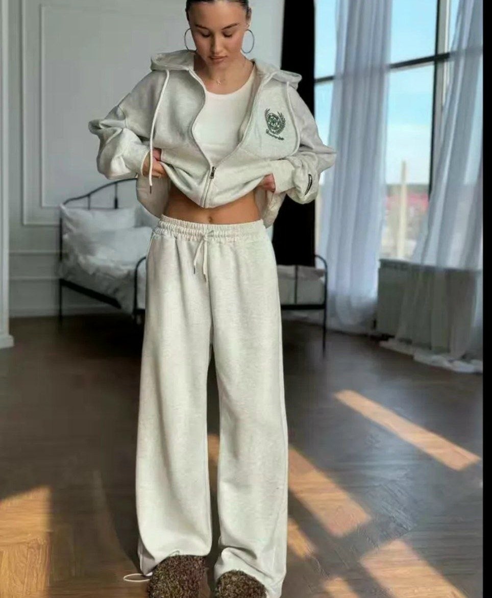 женский спортивный костюм,cпортивный костюм женский на флисе,костюм женский на флисе,спортивные костюмы на флисе,спортивный костюм