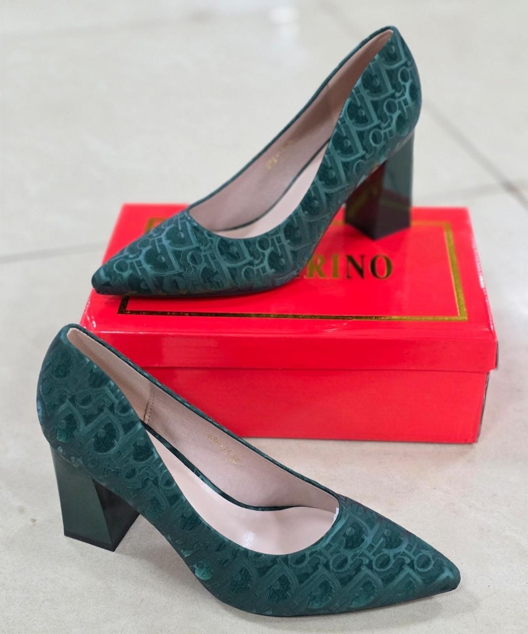 ,туфли женские,туфли голубые на низком каблуке,туфли лодочка,женские туфли лодочки