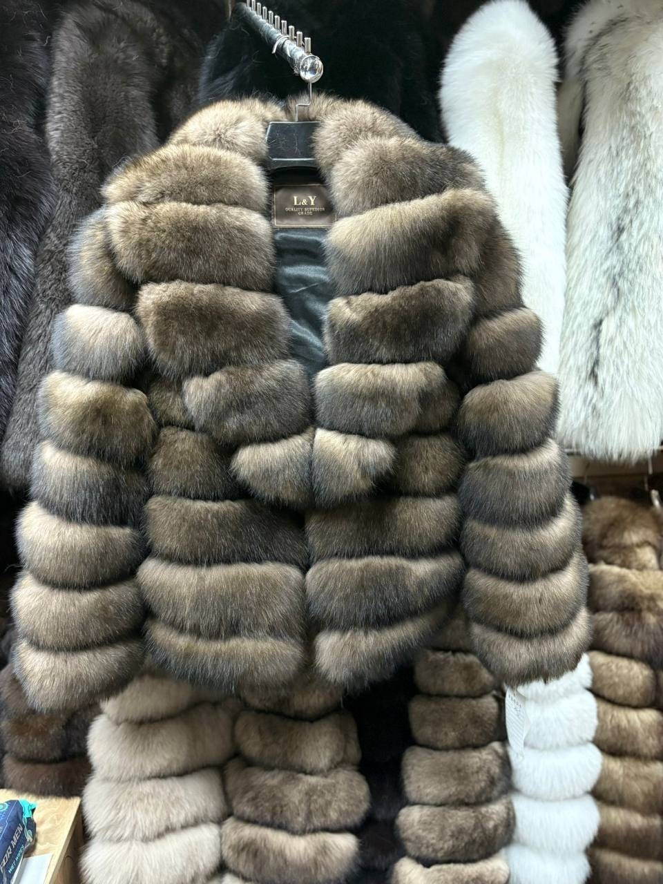 шуба из куницы,шуба из песца,шуба песец,соболь шуба,шуба песец с воротником