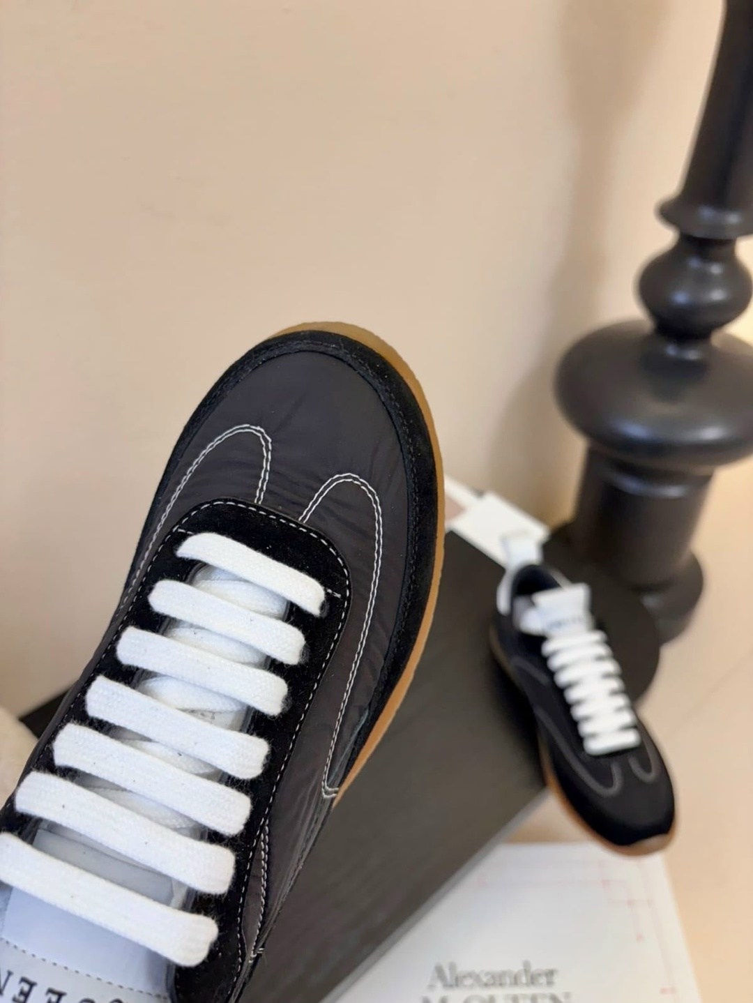 ,кроссовки брендовые,кроссовки женские alexander mcqueen,мейсон марджела кроссовки,женские кроссовки