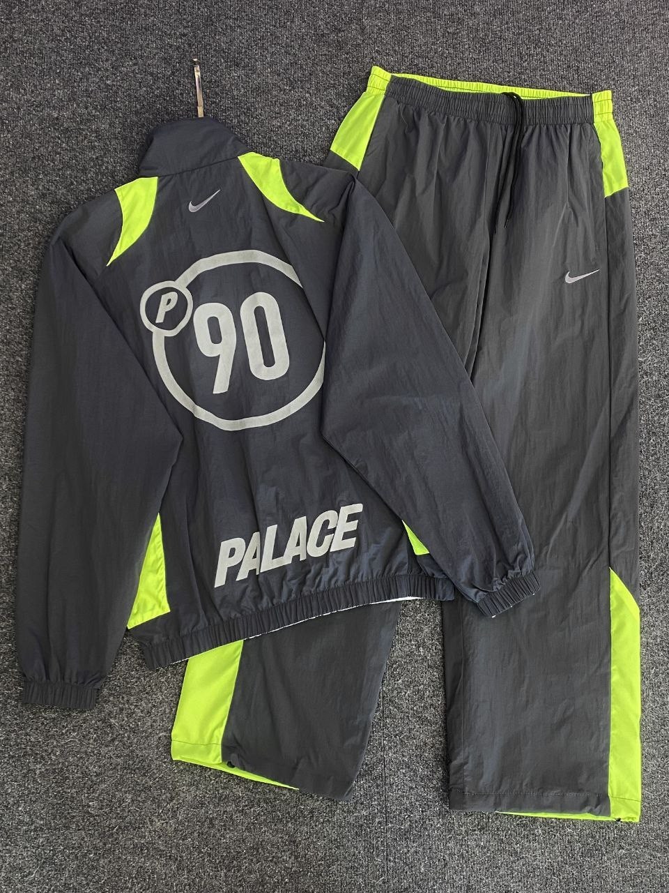 спортивный костюм nike tracksuit,nike jacket,куртка спортивная,nike рефлектив куртка,куртка nike