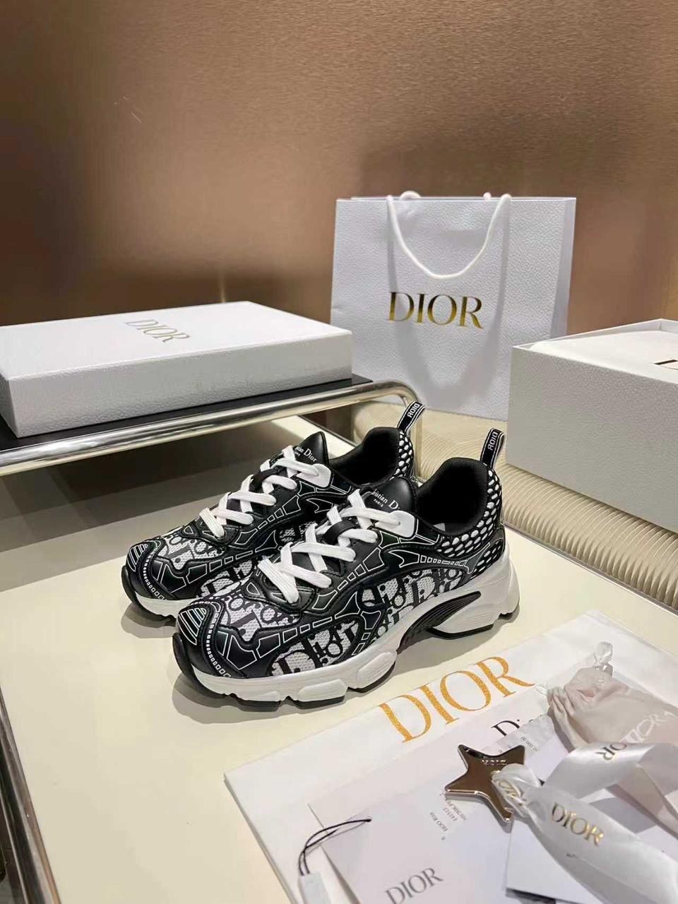 кроссовки dior,кроссовки christian dior,кроссовки,женские кроссовки,кроссовки брендовые