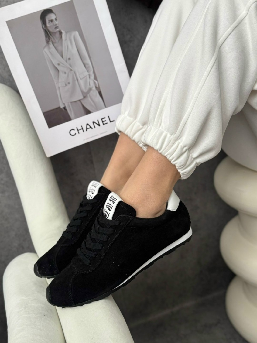 замшевые кроссовки,,женские кроссовки,женские замшевые кроссовки,итальянские кроссовки светло коричневые 2026